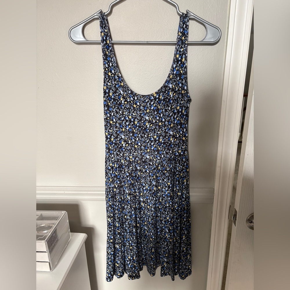 Floral Blue Sleeveless Dress